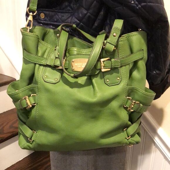 MICHAEL KORS Gansevoort Green Leather Crossbody Handbag Tote W Gold Accents - Picture 6 of 16